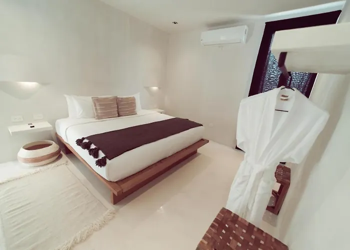 Downtown (adults Only) 5*